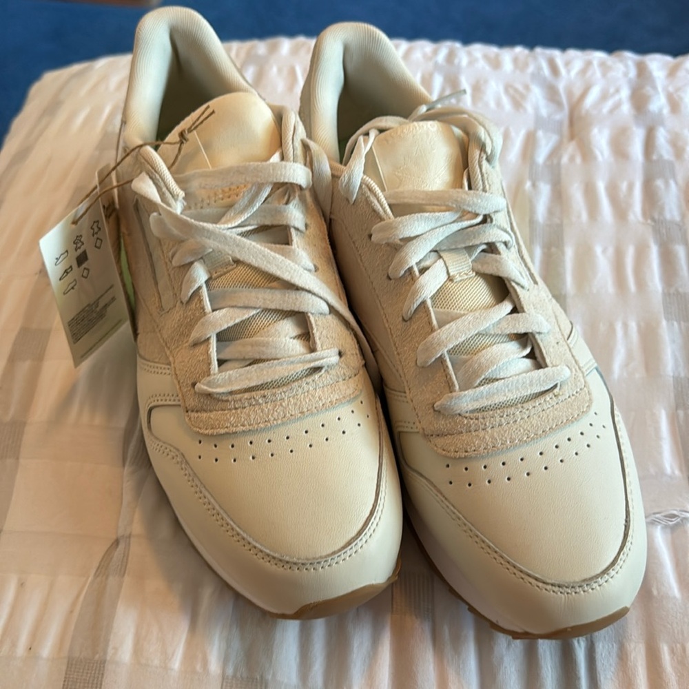 Reebok Cream & Neon Green Sneakers